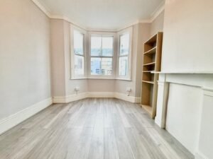 FLAT DISPONÍVEL - CR0 3QU Croydon - Disponível imediato - £2,100