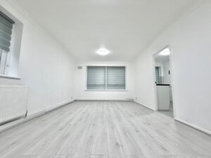 FLAT DISPONÍVEL – CR2 7EA  - Croydon - Disponível imediato - £1,850 mensal