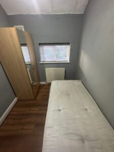 E17 6BJ - Disponível imediato - £150 Solteiro