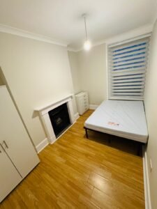 N17 0TX - Disponível imediato - Casal £230 - 1 Pessoa £200