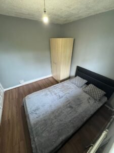 N22 5RS - Disponível imediato - Casal £220 - 1 Pessoa £200